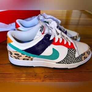 Nike Women’s Safari Dunk low Size 6.5